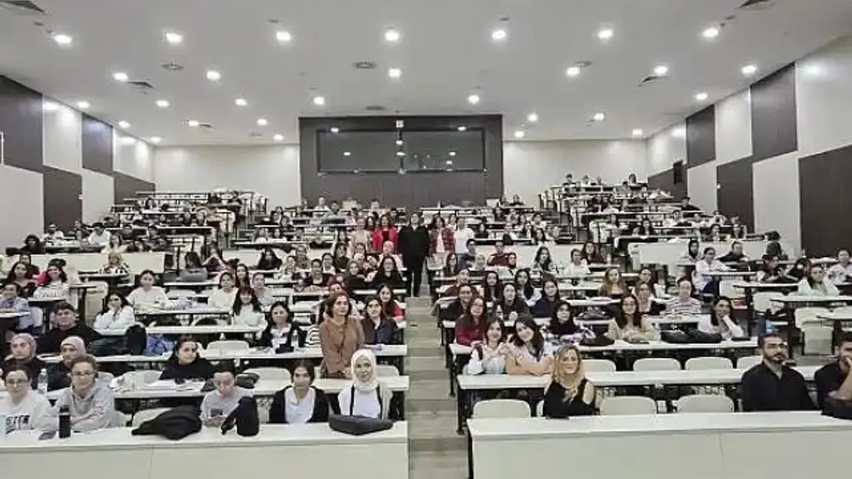EÜ Hemşirelik Fakültesinden "Akranlar Buluşuyor" Etkinliği