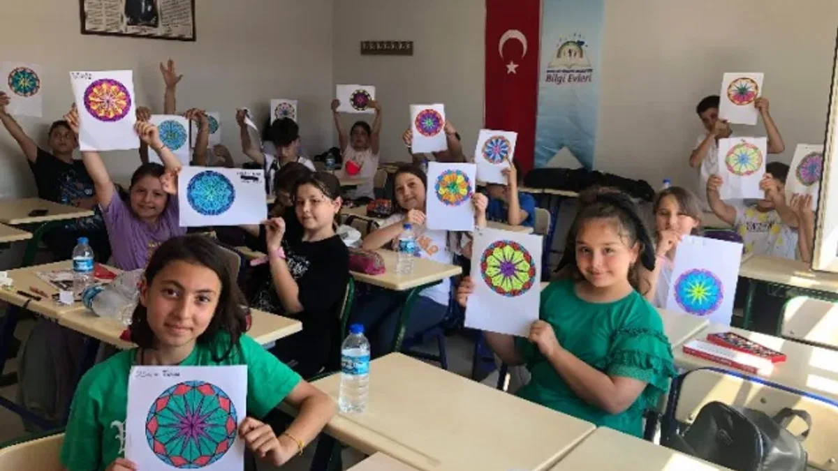 Öğrenciler yaz aylarında bilgi evlerine abone