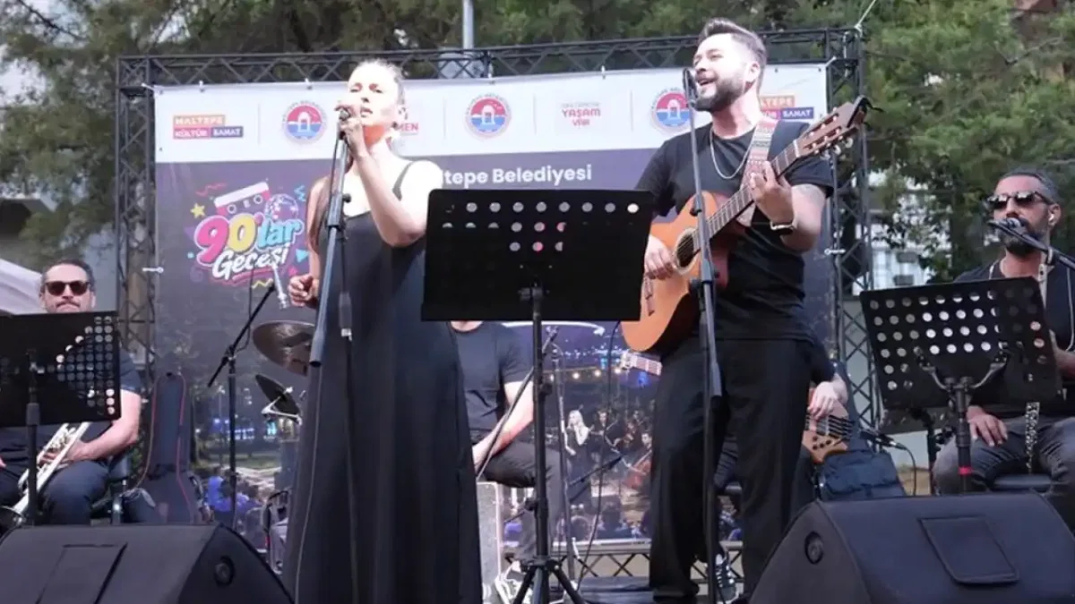 İstanbul Maltepe’de 90’lar rüzgarı devam ediyor