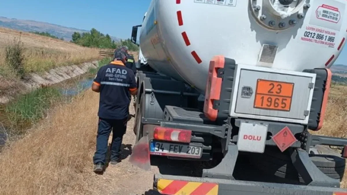 Bingöl'de LPG yüklü tankerinde gaz sızıntısı harekete geçirdi!
