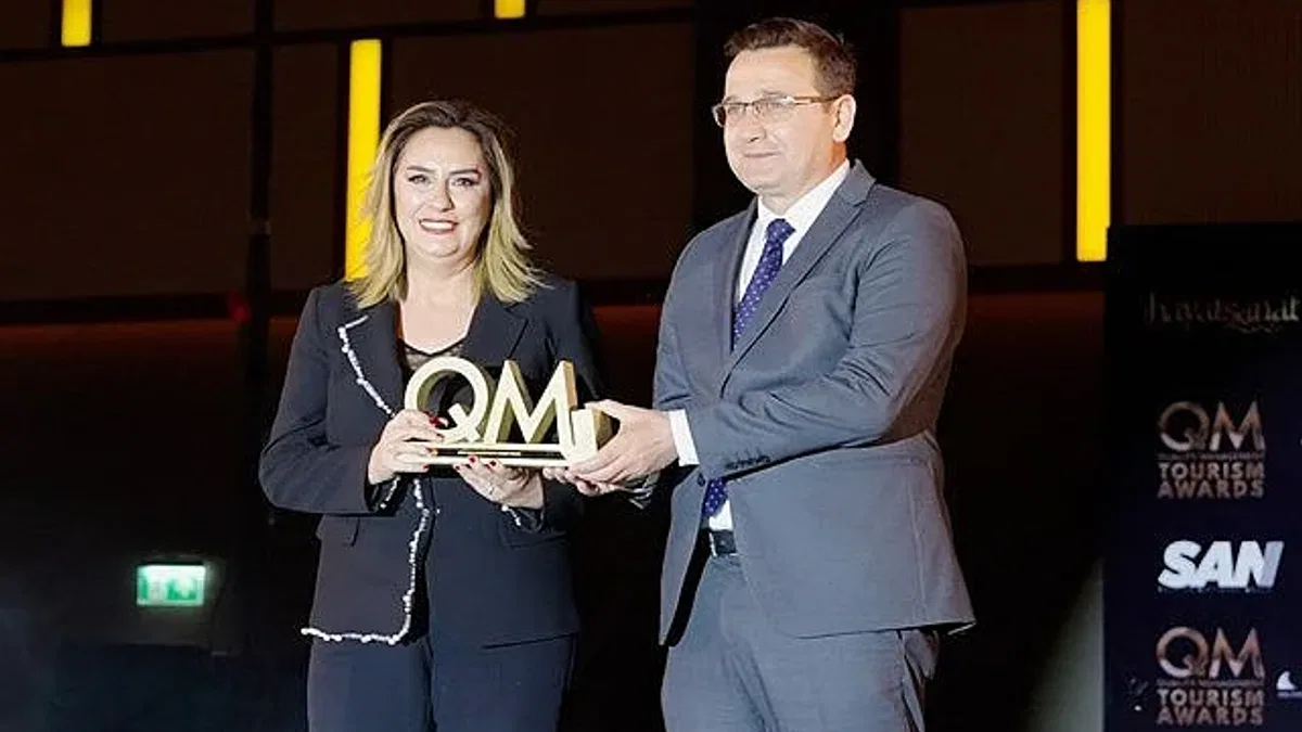 Bera Alanya 'Türkiye'nin En İyi Muhafazakâr Aile Oteli' ödülünü aldı