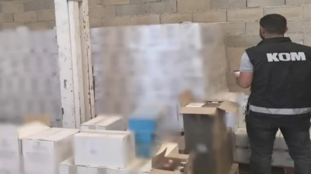 Antalya'da binlerce kaçak içki ve tütün ürünü ele geçirildi