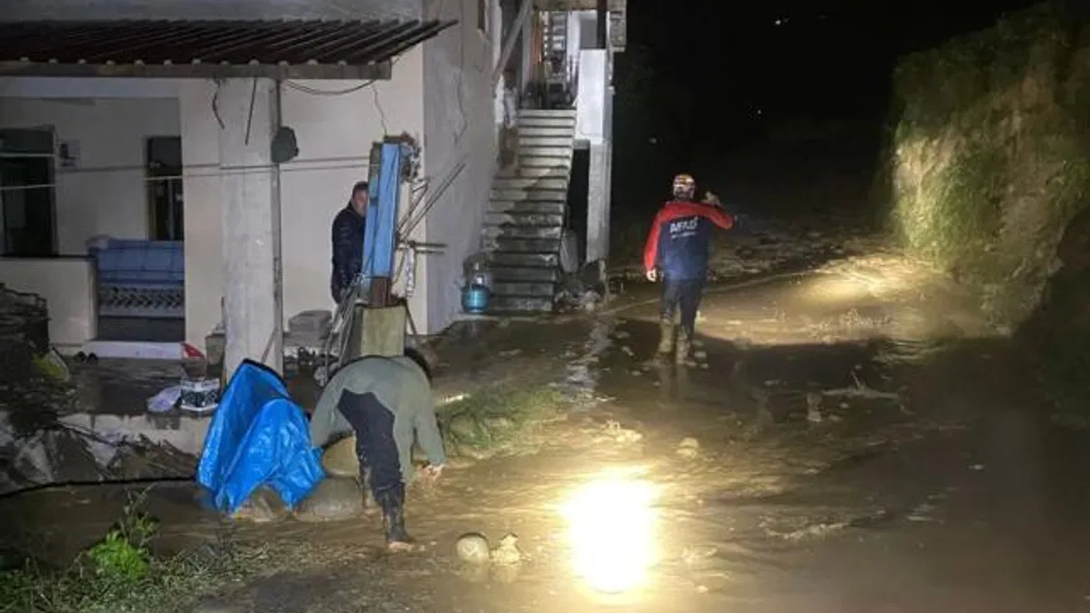 Rize'de heyelan riskinden dolayı 16 konuta tedbiren tahliye