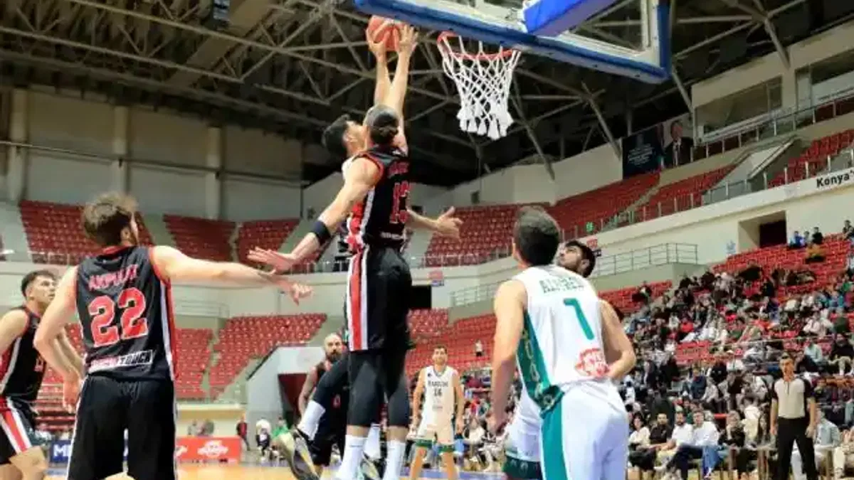 Karatay Belediyespor A Takımı play-offlarda