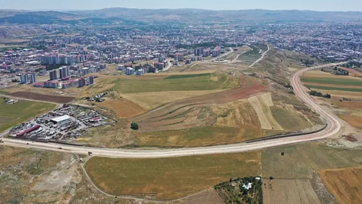 Sivas'ta Çayboyu bağlantı yolu sona yaklaşıyor