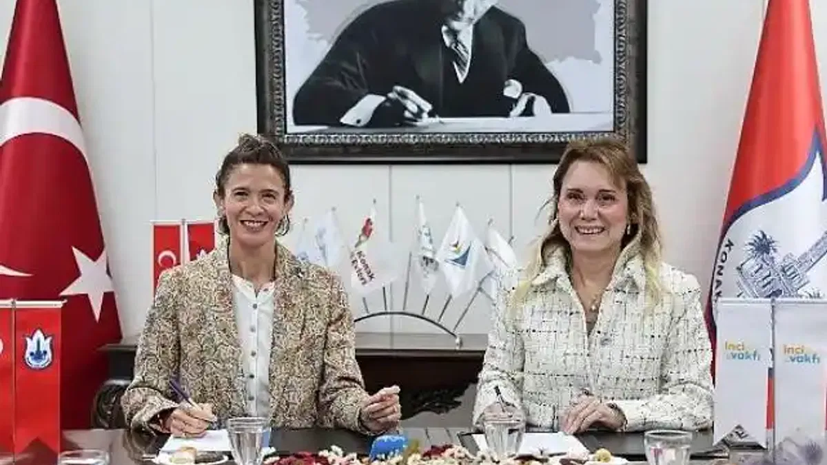 Konak Belediyesi'nden iki protokol birden