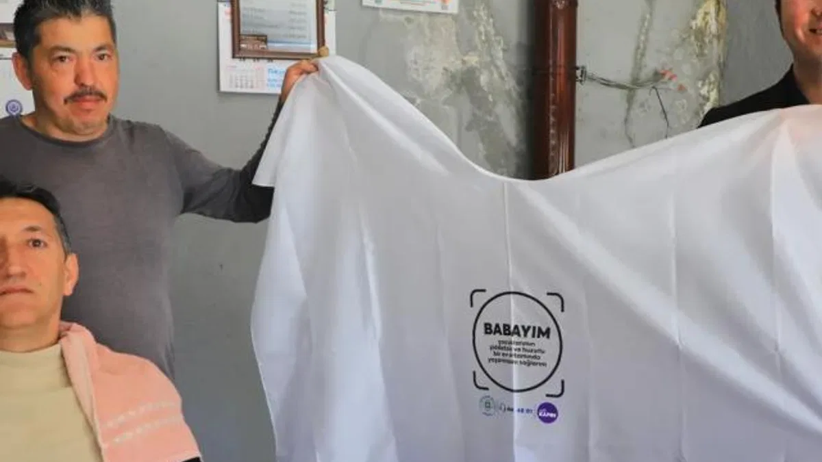 Muğla’da babalar çocukları için aynaya bakıyor