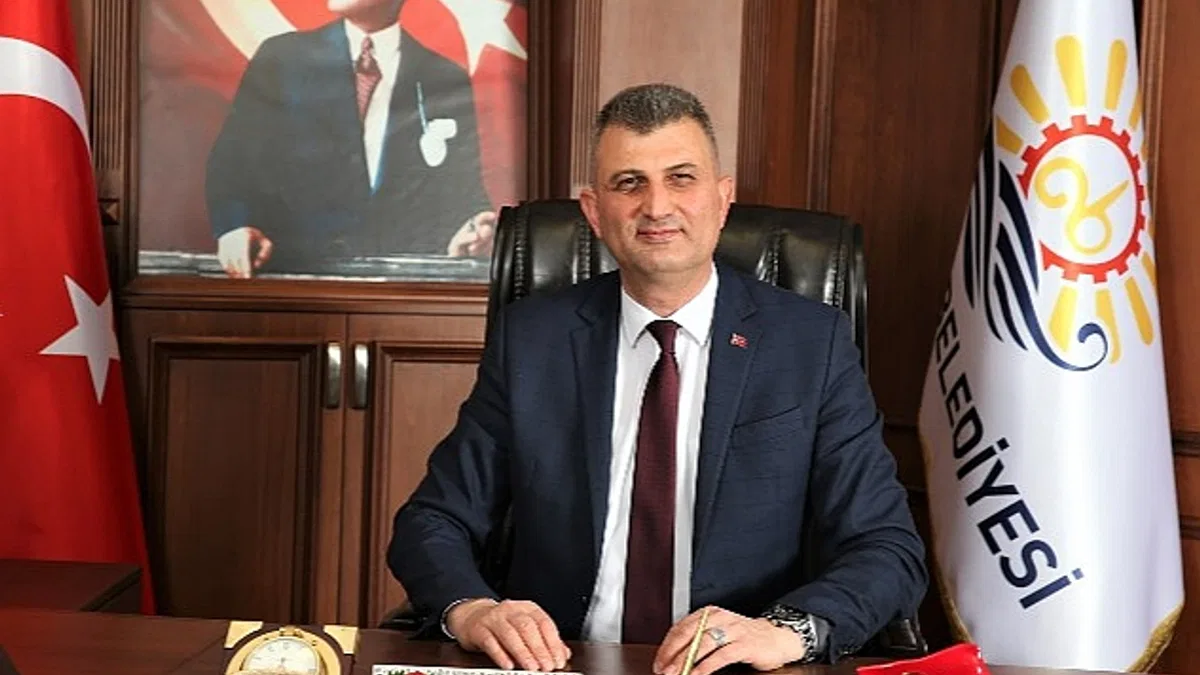 Gölcük Belediye Başkanı Ali Yıldırım Sezer: Nevruz Bayramımız Kutlu Olsun