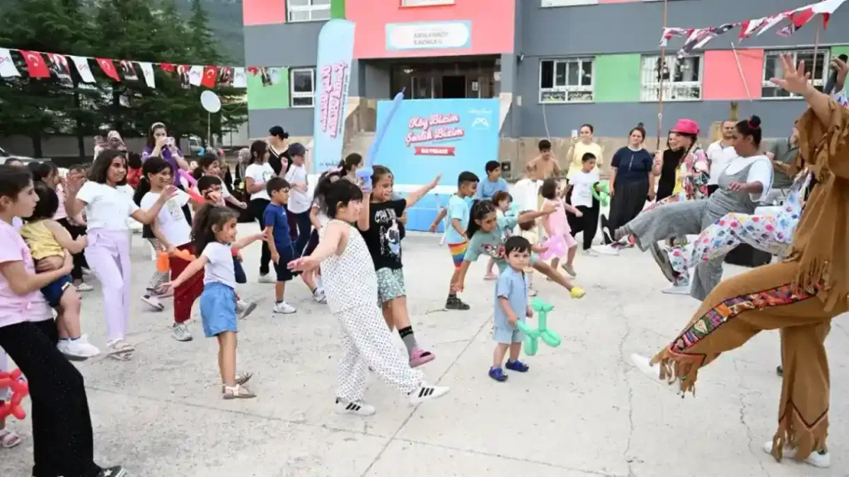 Mersin’de "Köy Bizim Şenlik Bizim" etkinlikleri çocuklarla buluşuyor
