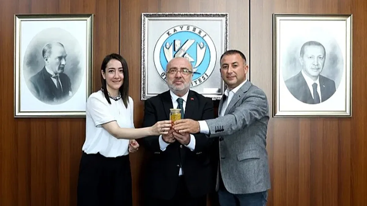 KAYÜ'de arıcılık projeleri meyvesini veriyor