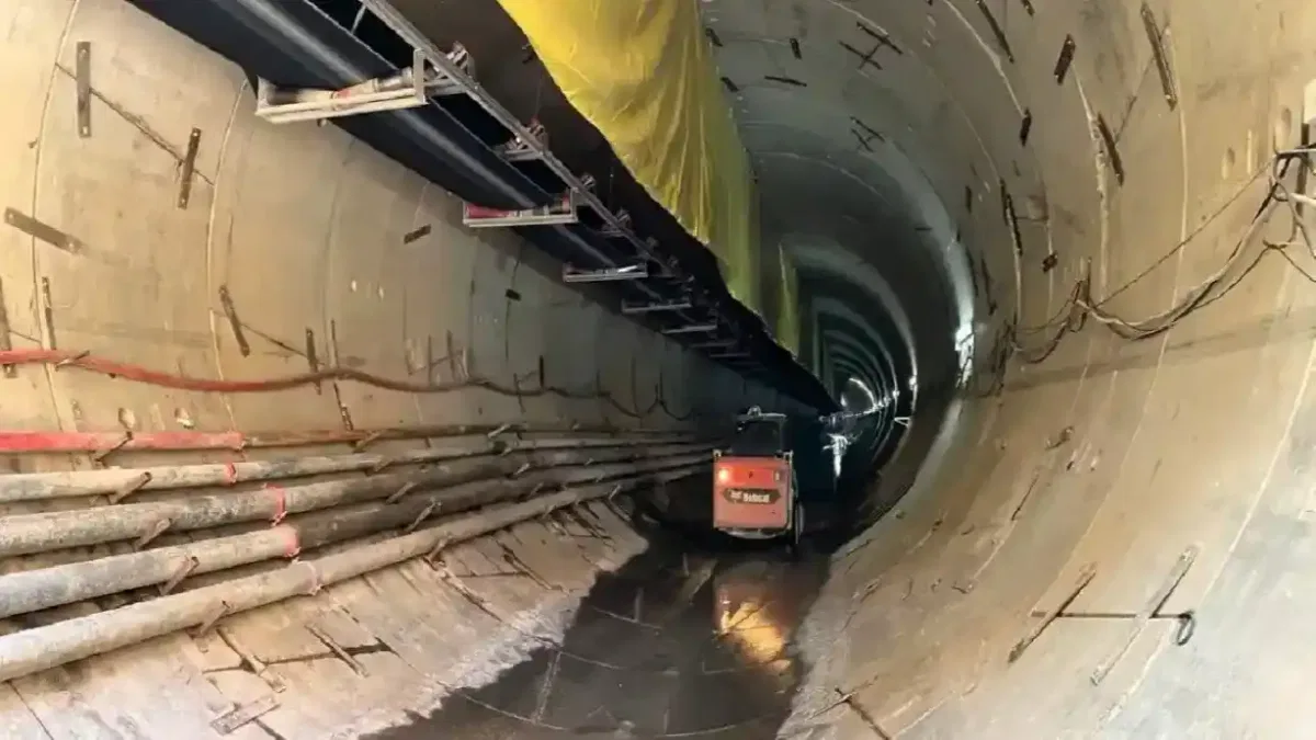Körfezray'da Metro Tünelleri Hız Kesmeden Şehri Dönüştürüyor