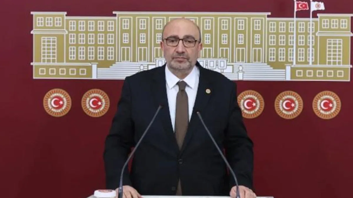AK Parti'li Açıkkapı'dan CHP'li belediyelerin deprem yardımlarına eleştiri