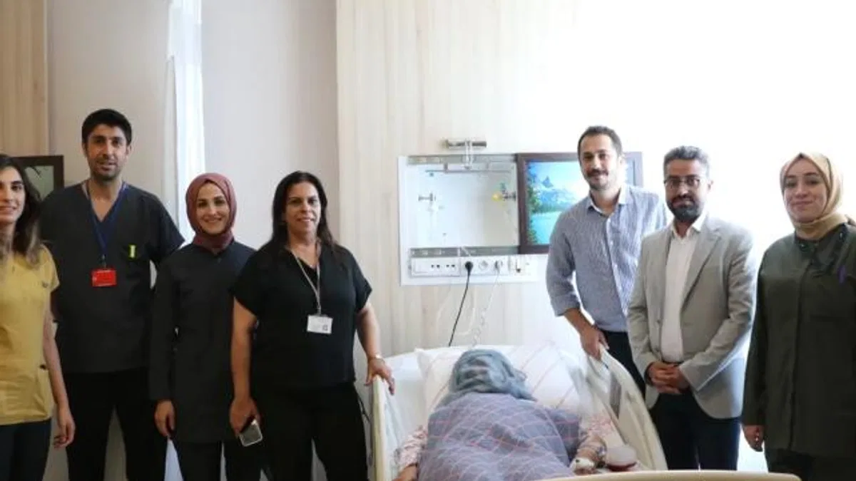 Bingöl’de beyin cerrahisi ekibi omurilik tümörünü başarıyla çıkardı