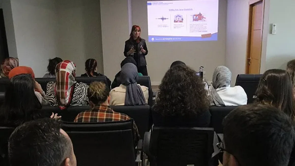 Sakarya Büyükşehir çalışanlarına 'Afet Farkındalık' eğitimi