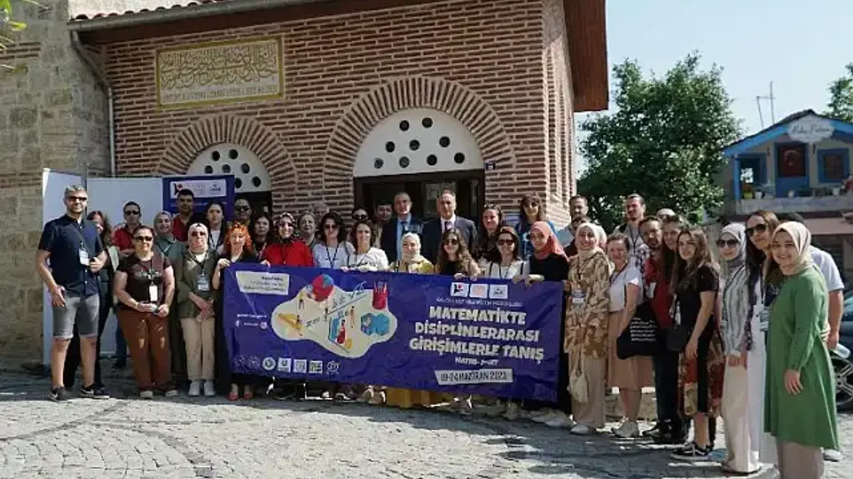 Gölcük'te tarihi müzede öğretmenlere ders