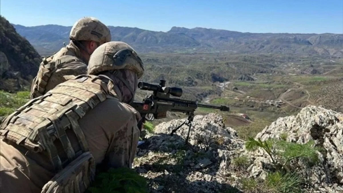 Barış Pınarı, Zeytin Dalı ve Fırat Kalkanı bölgelerinde 18 PKK/YPG'li terörist etkisiz hale getirildi
