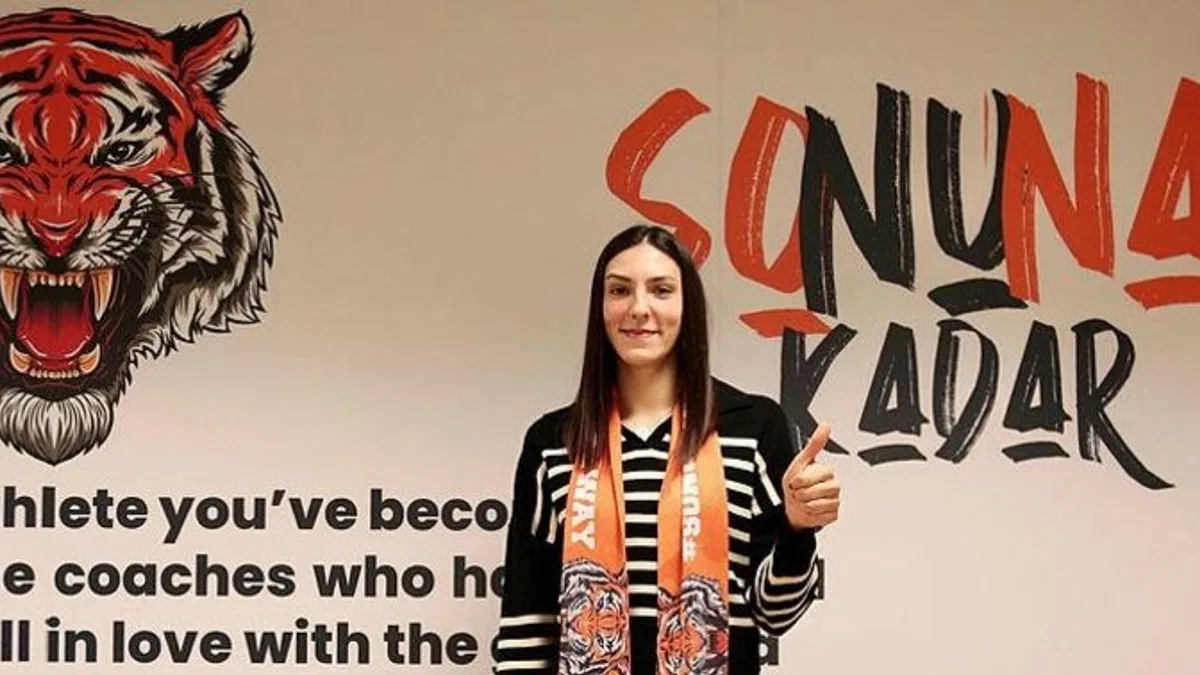 Eczacıbaşı Dynavit Boskovic ile sözleşme yeniledi