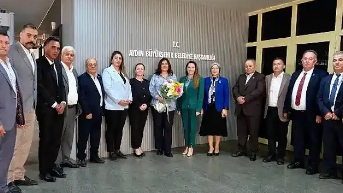 Başkan Çerçioğlu'na Efeler'in muhtarlarından ziyaret.