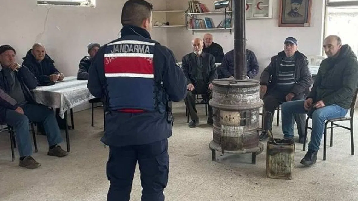 Enez'de jandarmadan dolandırıcılık bilgilendirmesi