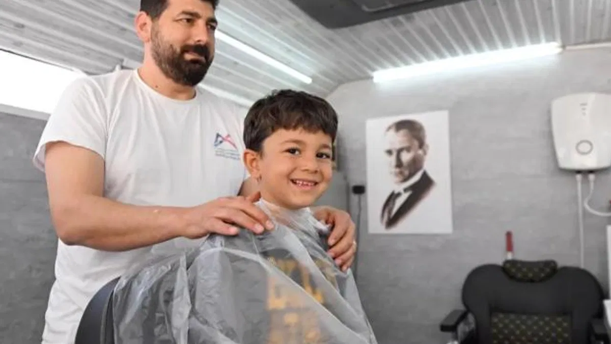 Mobil Kuaför aracından bayram traşı