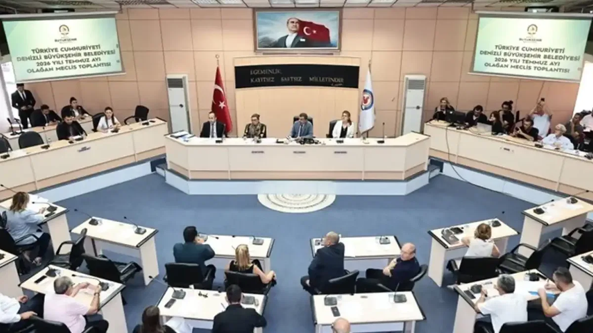 Denizli'de öğrenci ve ailelere üçlü destek paketi