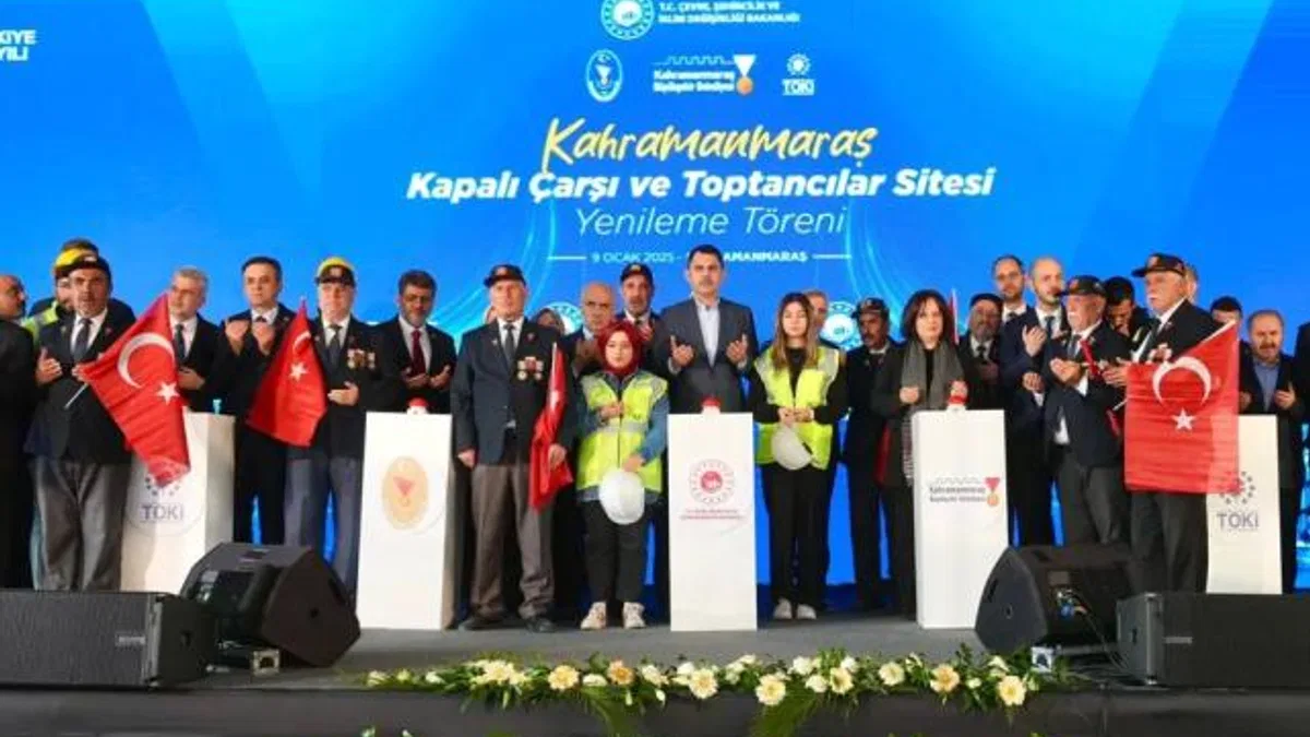 Bakan Kurum: Deprem bölgelerinde yıl sonuna kadar 453 bin konut teslim edilecek