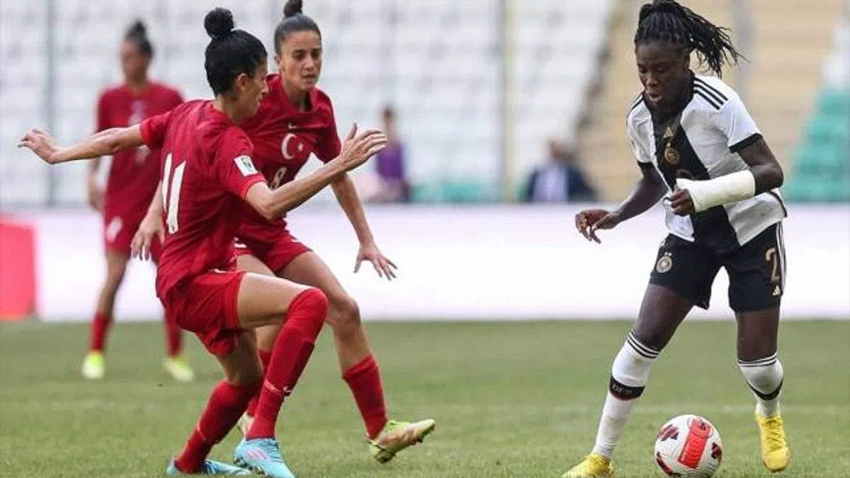 A Milli Kadın Futbol Takımı, Almanya'ya yenildi