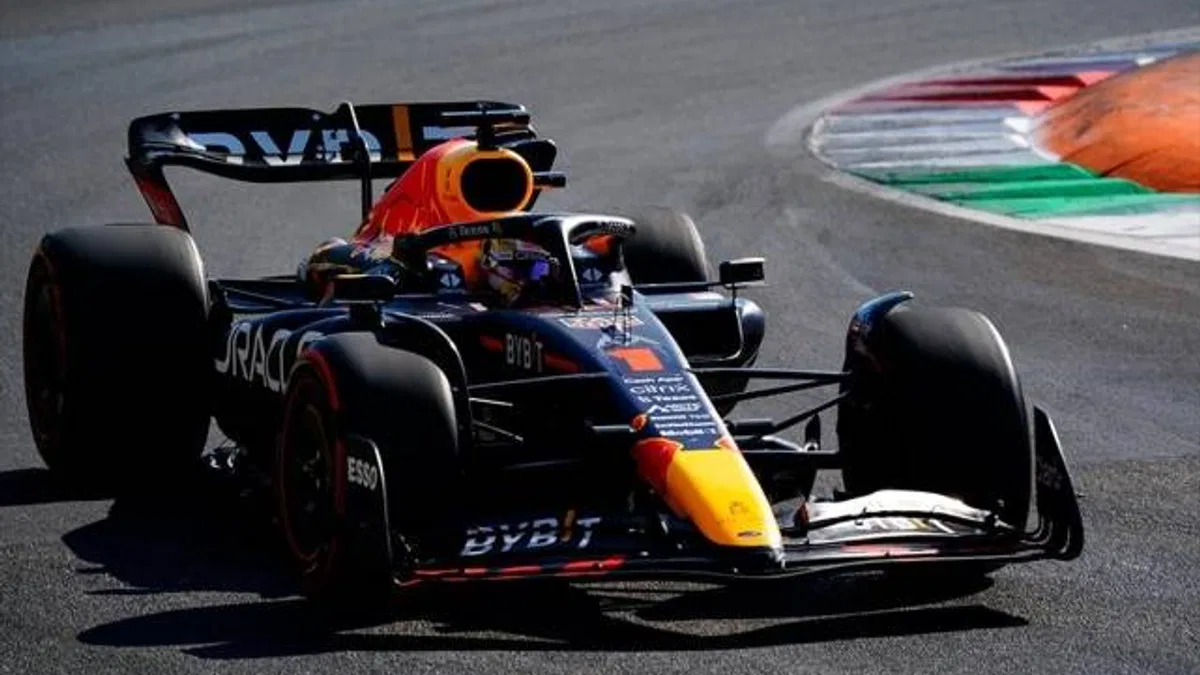 F1 İtalya Grand Prix'sini kazanan Verstappen, peş peşe 5. galibiyetini aldı