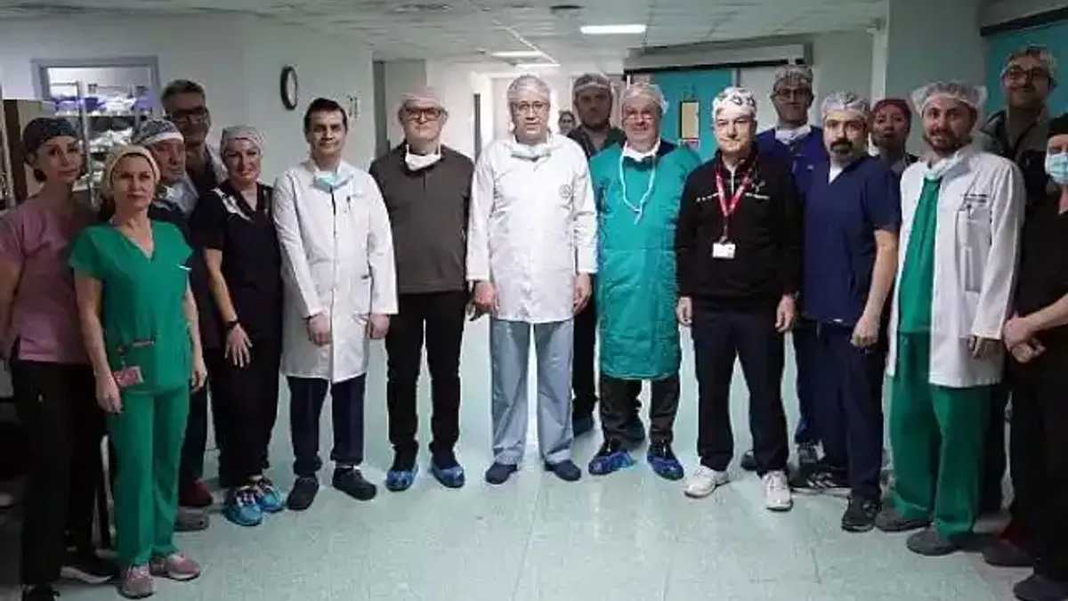 "Da Vinci X Robotik Cerrahi Sistemi"nin son jenerasyon modeli EÜTF Hastanesine kazandırıldı