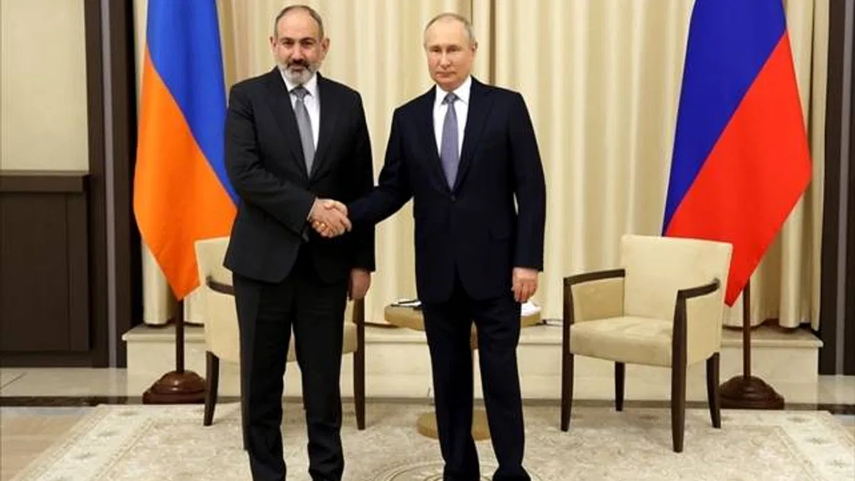 Ermenistan Başbakanı Paşinyan, Rusya Devlet Başkanı Putin ile telefonda görüştü