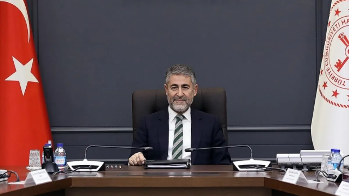 Bakan Nebati: Sanayi üretimi verileri, döviz kazandırıcı bir sektörün ivme kazanarak güçlendiğini göstermekte