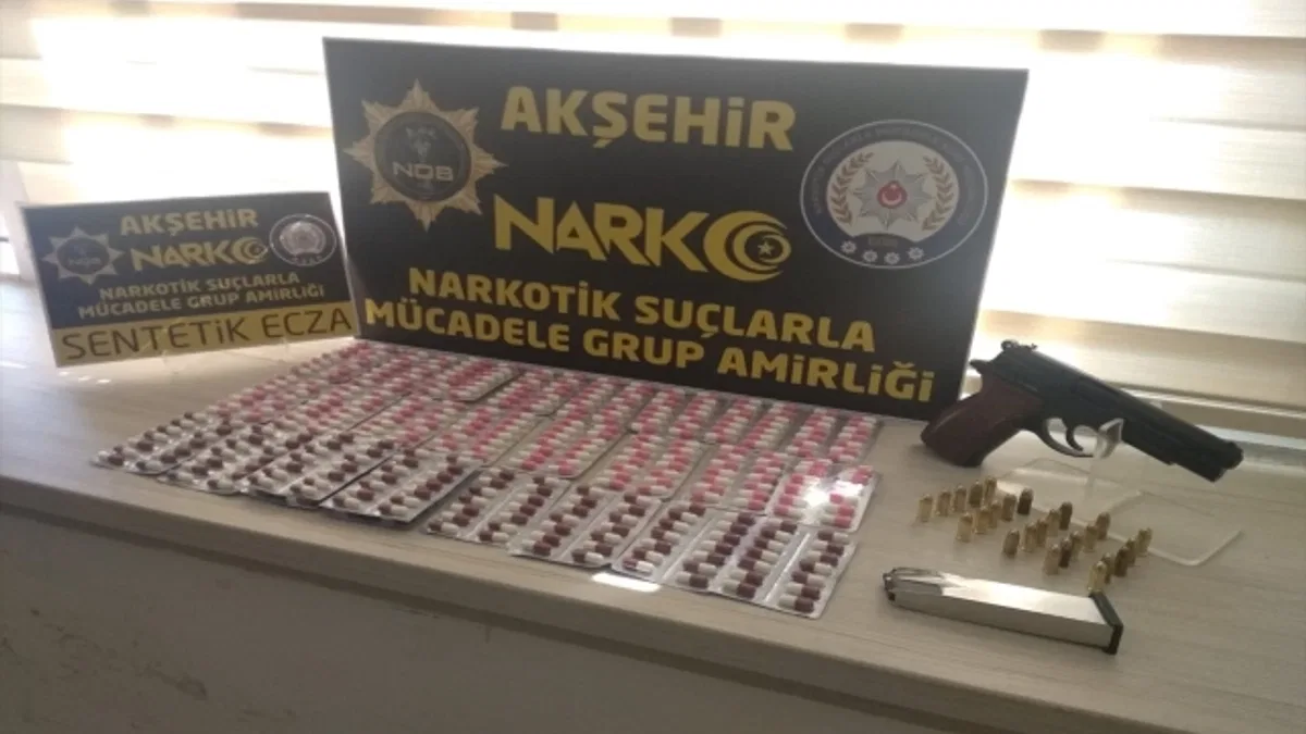 Akşehir'deki uyuşturucu operasyonunda 2 kişi yakalandı