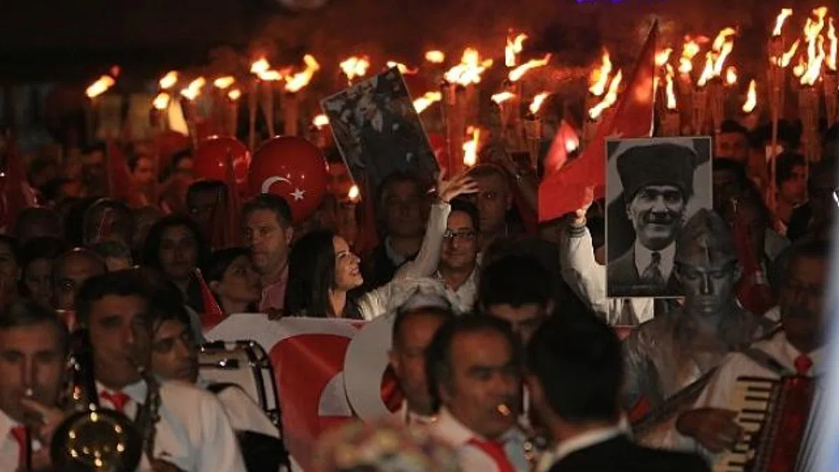 Efes Selçuk 29 Ekim'i Coşkuyla kutlayacak