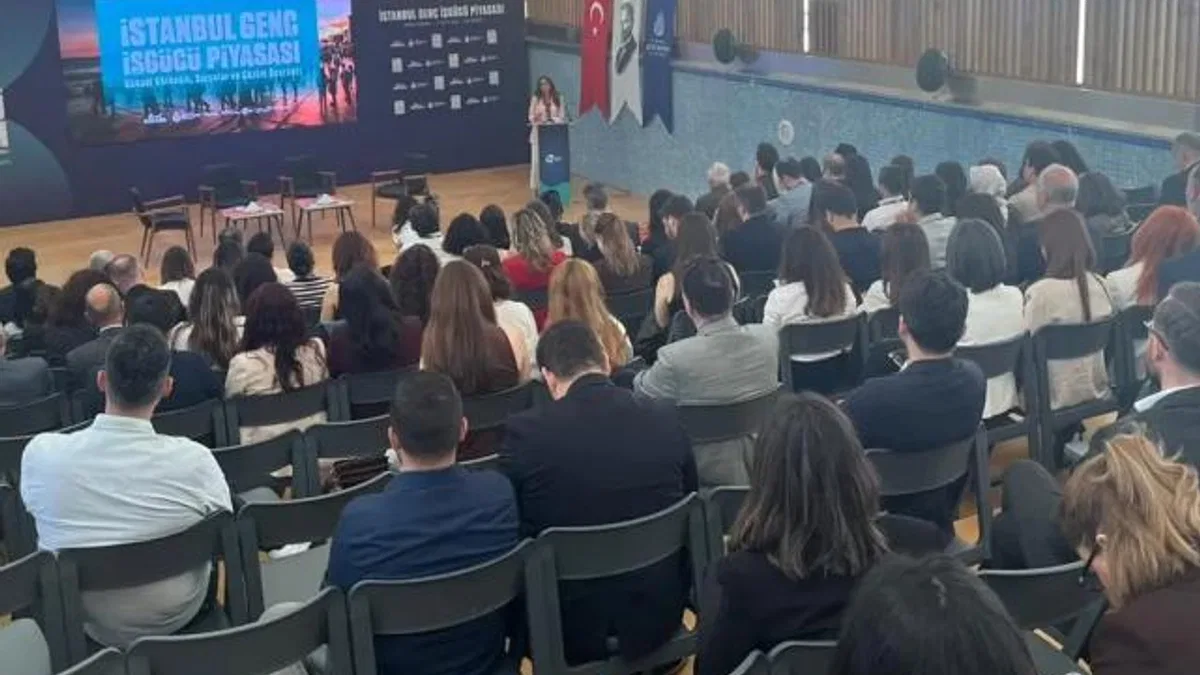 Çarpıcı iş raporu: Gençler, gelecek arıyor!