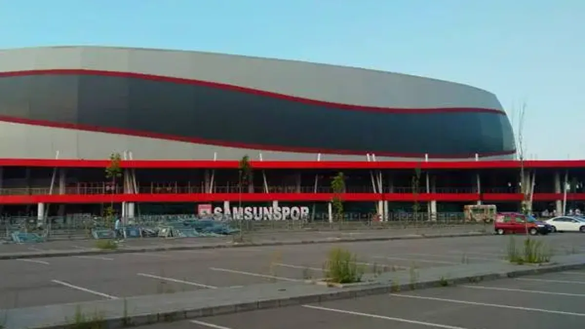 Burası 19 Mayıs Stadyumu, Buradan Çıkış Hakikaten Yok!