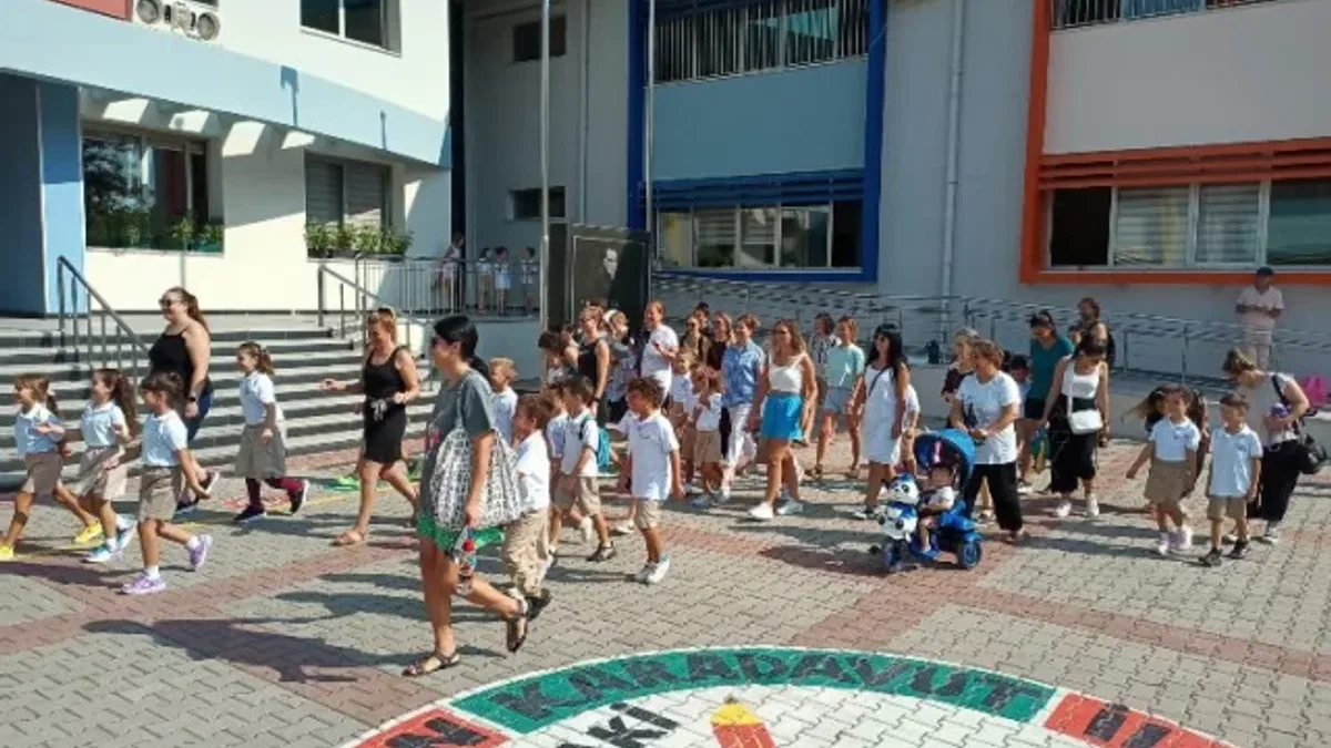 İlkokul birler heyecanla eğitime başladı