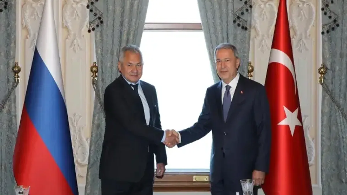 Milli Savunma Bakanı Akar, Rusya Savunma Bakanı Şoygu ile görüştü