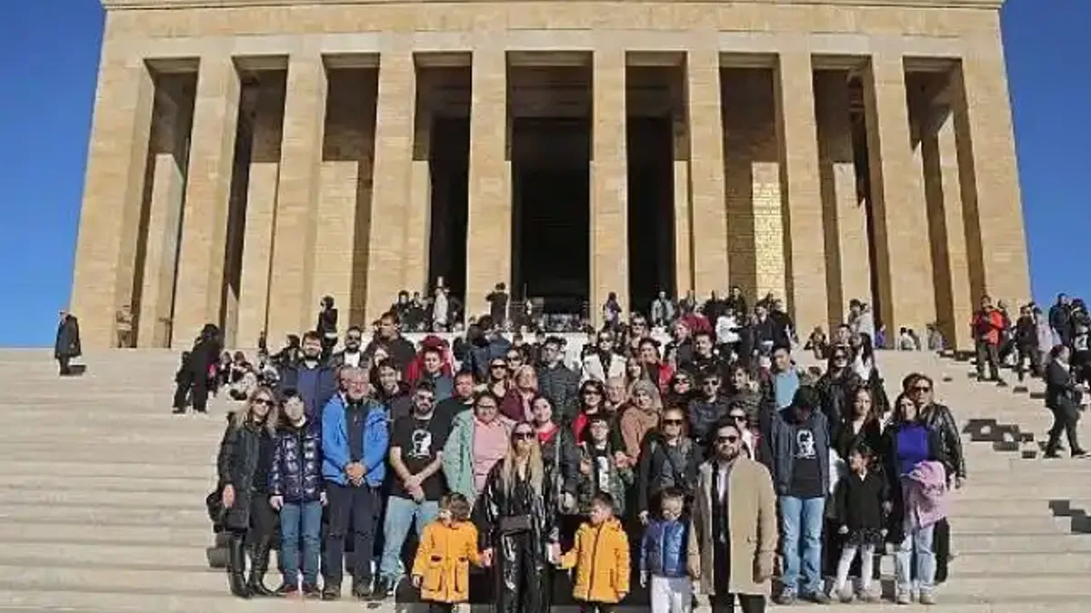 Engelsiz Yaşam Merkezi Kursiyerleri Ata'nın Huzuruna Çıktı