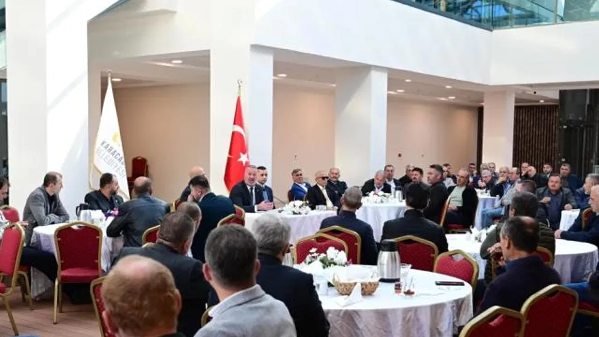 Başkan Karabatı muhtarlarla bir araya geldi