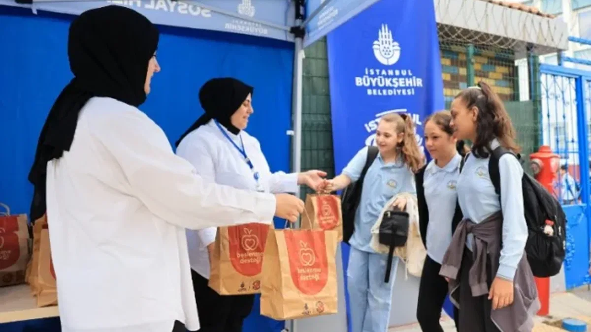 İstanbul'da 900 bin öğrenciye beslenme desteği