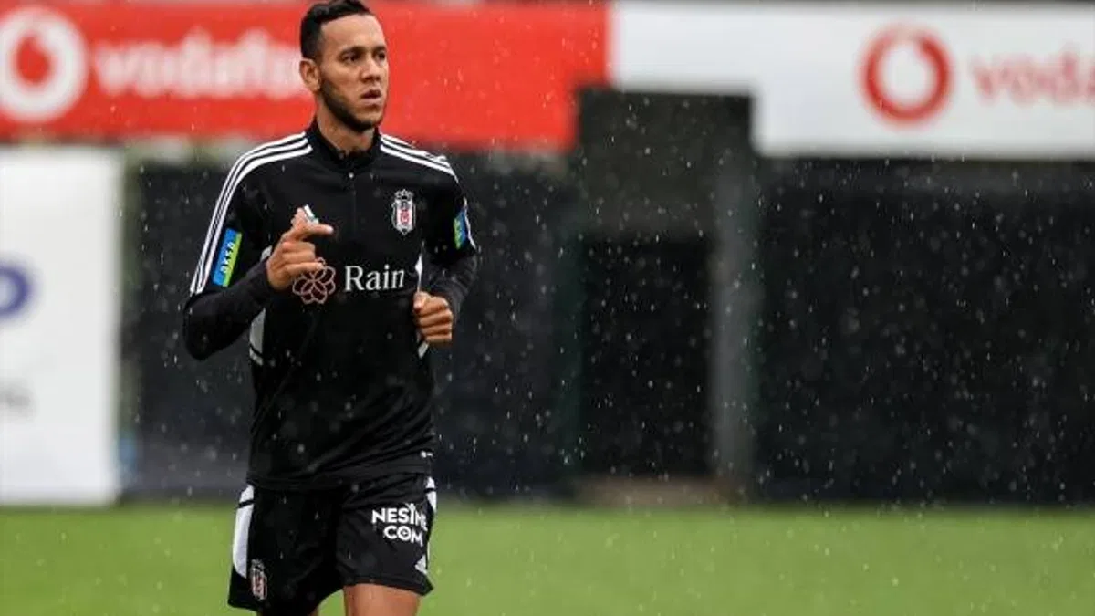 Beşiktaşlı futbolcu Josef de Souza, PFDK'ye sevk edildi