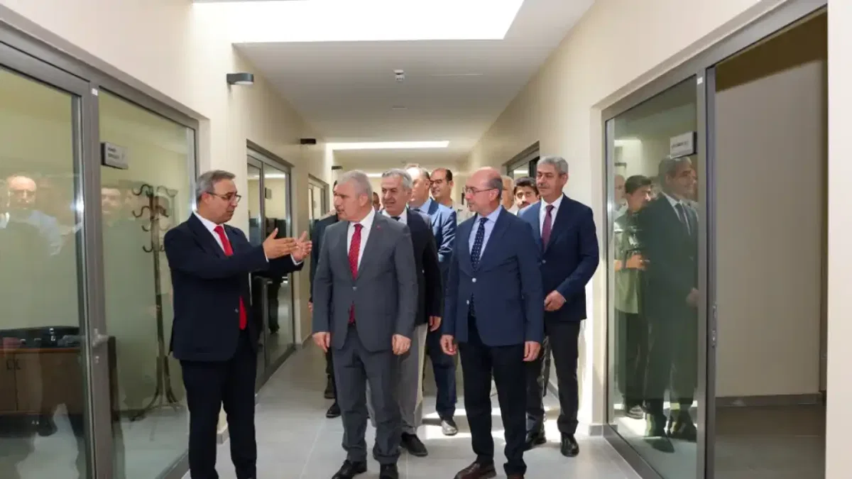 Konya'da Selçuklu'nun prestij spor yatırımı tanıtıldı