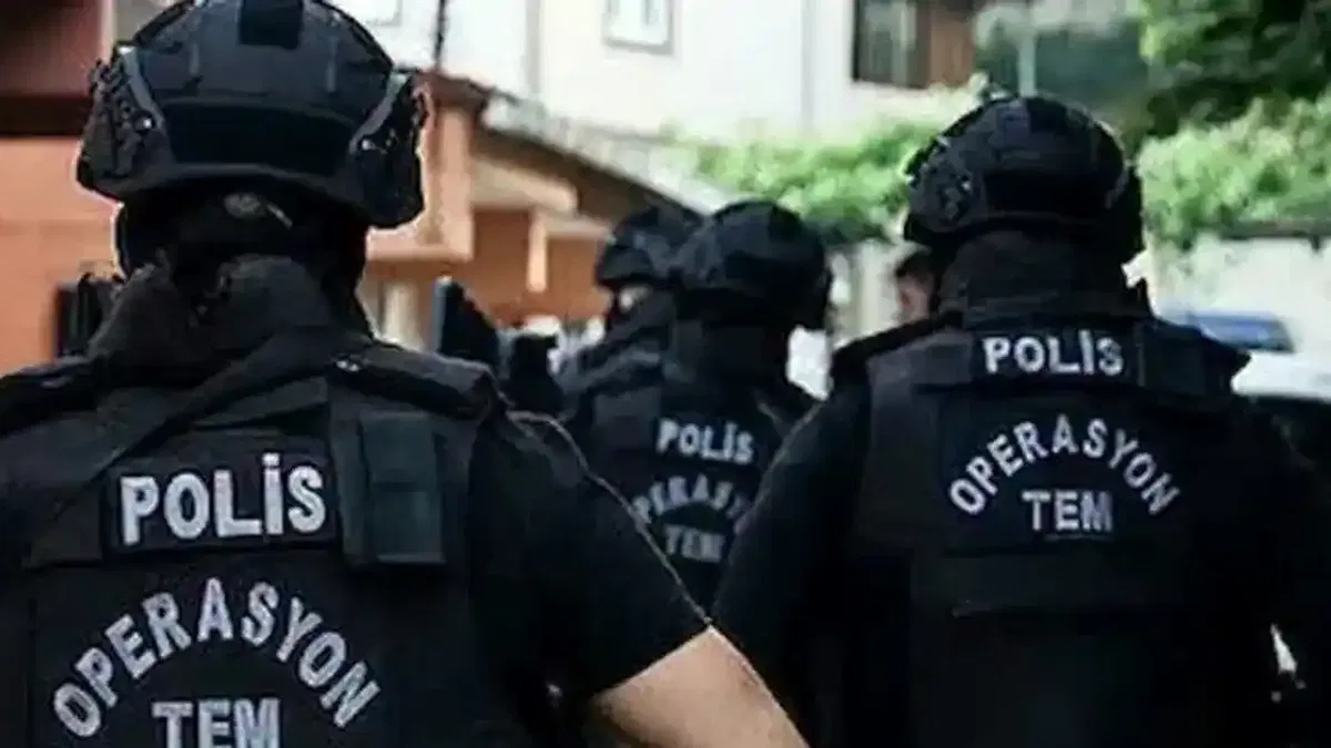 Ankara'da "şapkalılar" operasyonuna 5 tutuklama