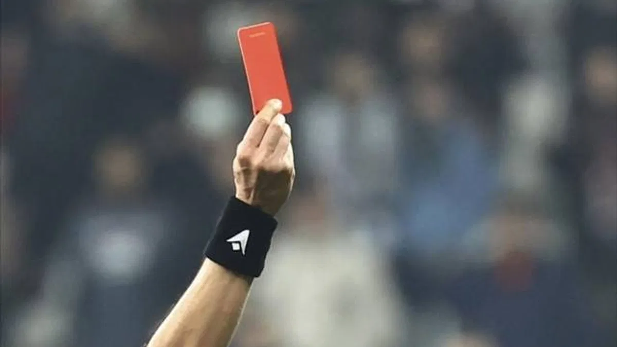 Medipol Başakşehir-Royal Antwerp maçını Fransız hakem Jerome Brisard yönetecek