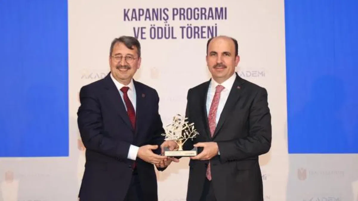 Konya’nın gençlik projelerine İbn Haldun Akademi ödülü