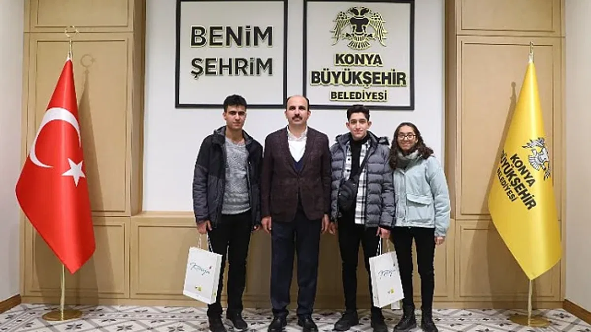 Konya başarılı öğrencileri ödüllendiriyor