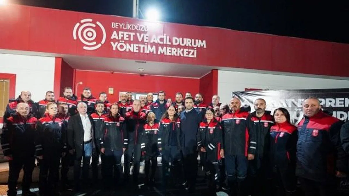 6 Şubat’ta hayatını kaybedenler 04.17’de anıldı