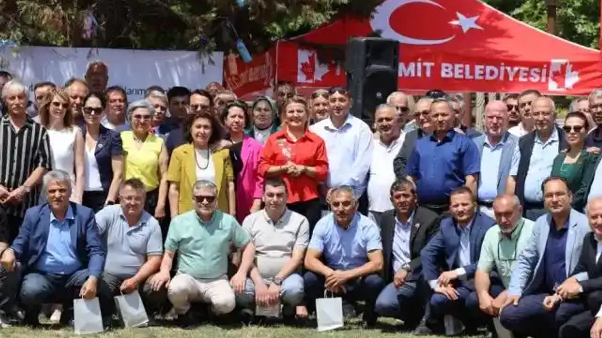 Kocaeli’nin muhtarlarına İzmit'te Babalar Günü buluşması