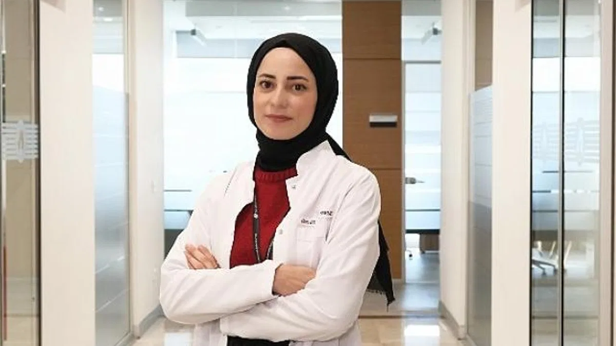 Güzel bir gülüş için diş pırlantasına ihtiyaç yok… Diş pırlantası kullananlar fırçalamayı ihmal etmemeli!