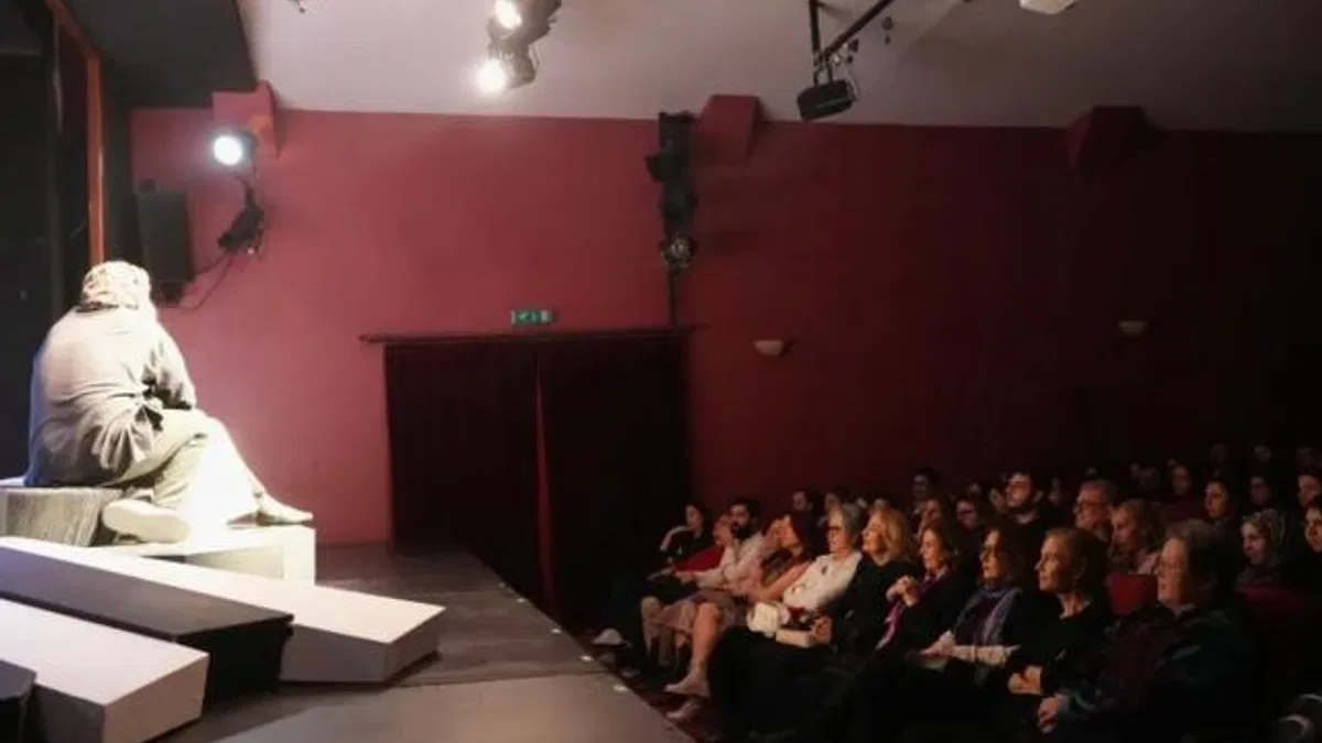 Alzheimer temalı ‘Unutmak’ oyunu Eskişehir’de sahnelendi